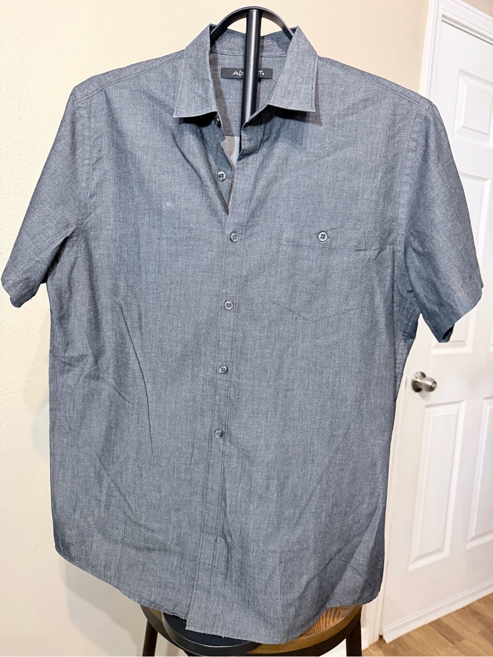 A|XIST Men’s Button-Up Shirt Short Sleeve M Gray Solid Pockets Point Collar